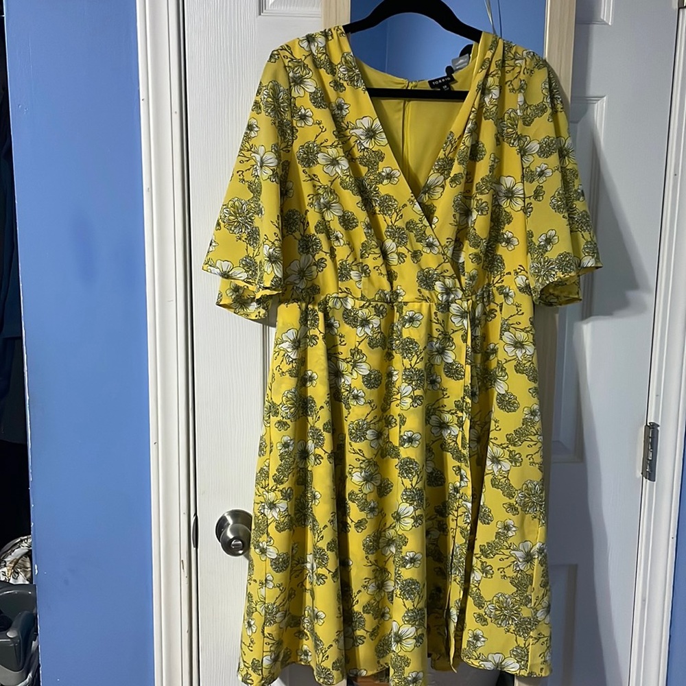 🔴 Torrid Yellow Floral Georgette Wrap Dress 18